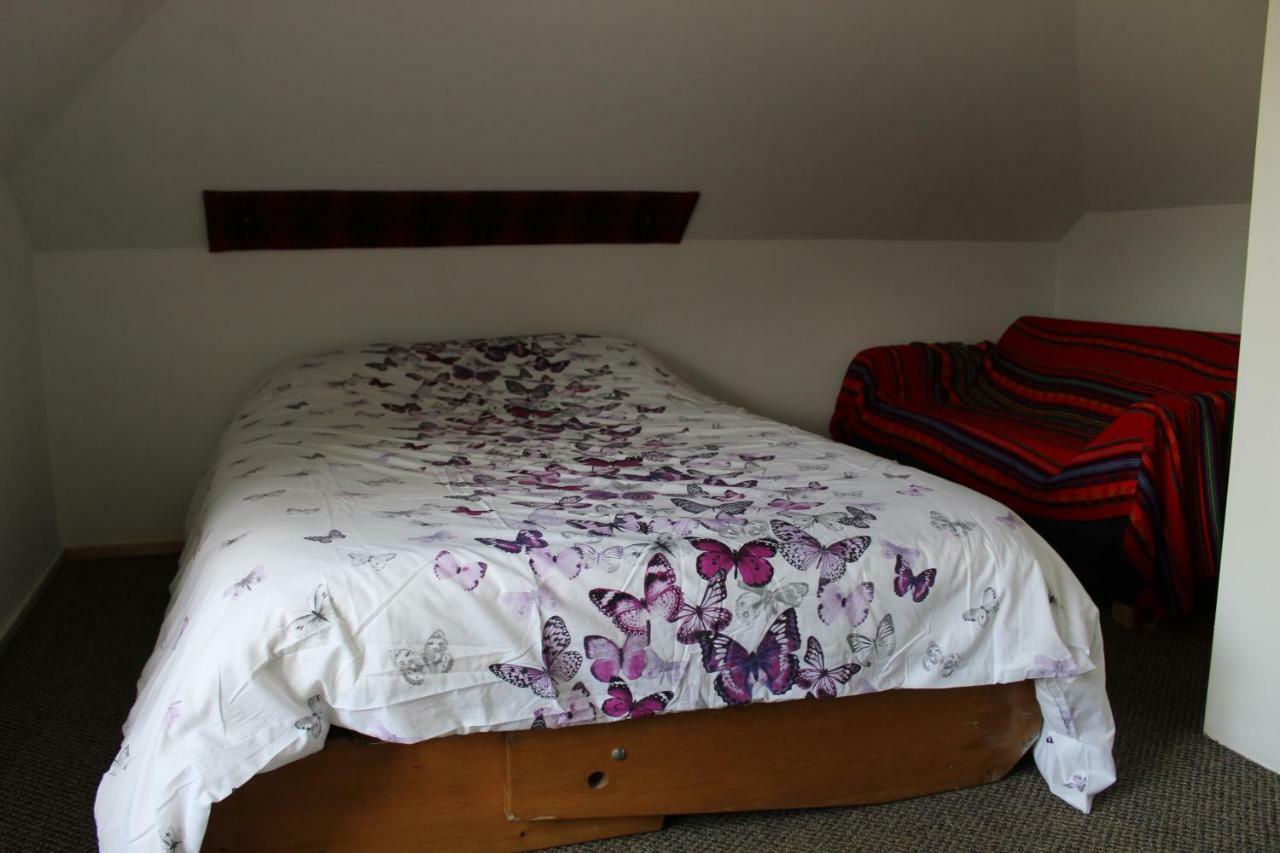 Kicking Horse Backpacker Hostel Golden Buitenkant foto